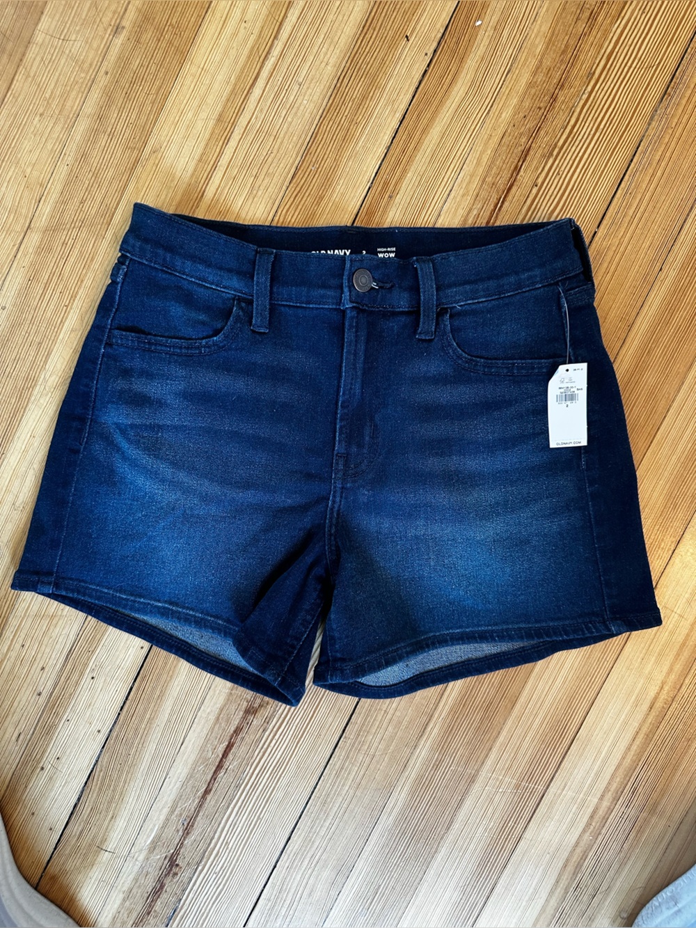NWT, Old Navy High Rise medium wash denim shorts, size 2
